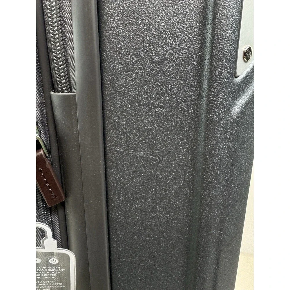 Travelpro Platinum Elite Expandable Hardside Carry On Spinner Suitcase Luggage
